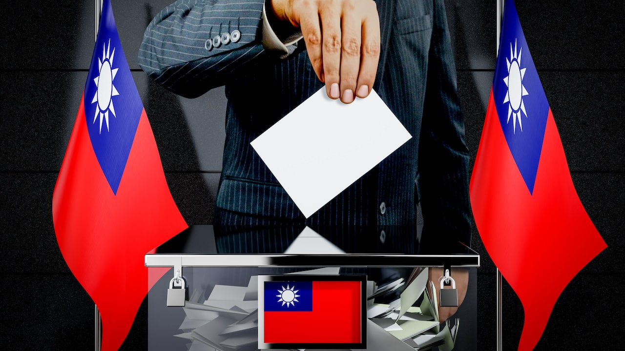 Taiwanesische Flaggen, Wahlkarte, die von einer menschlichen Hand in die Wahlurne gesteckt wird. 3D-Illustration