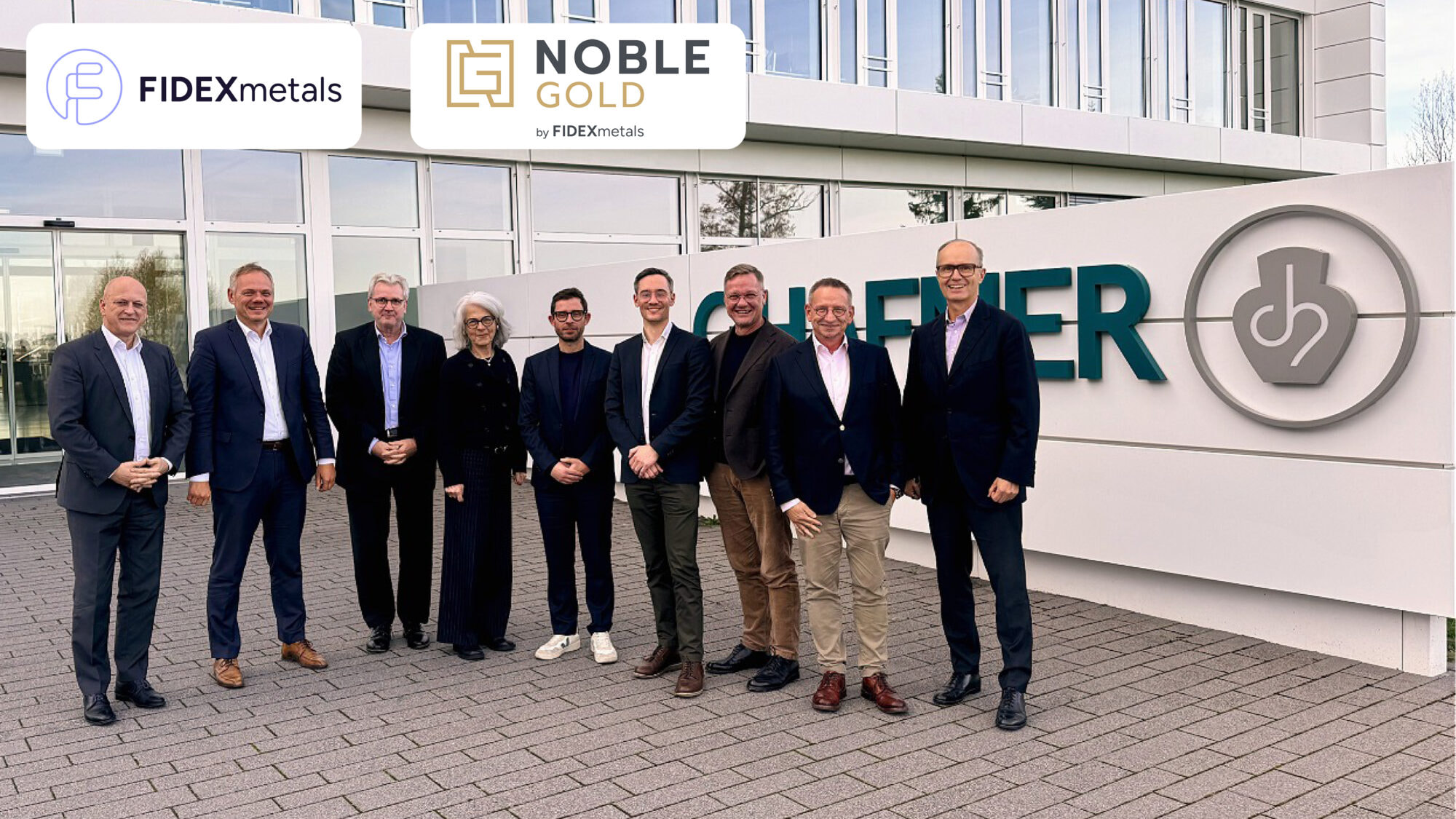 Geschäftsführer der Unternehmen Ziemann Valor, C.Hafner, Noble BC, Noble Elements und FIDEXmetals vor dem Firmengebäude von C.Hafner.