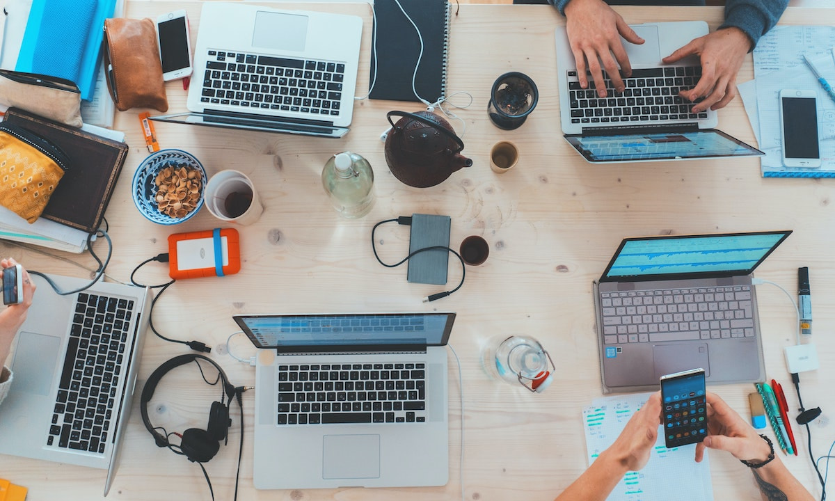 Achtmilliarden_menschen-rohstoffhunger-1200x720