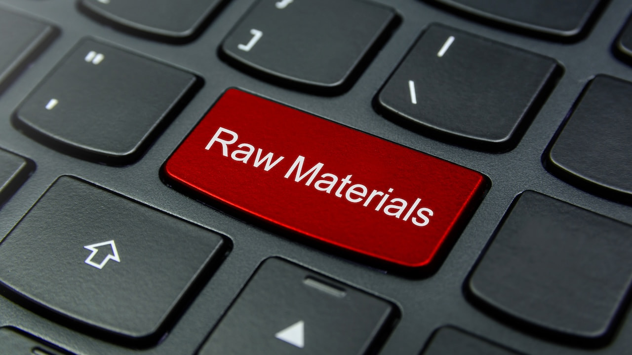 Seltene Erden und Technologiemetalle als Taste auf dem Keybord der Tastatur dargestellt