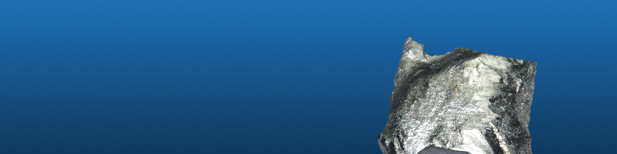 Terbiumoxid auf blauem Hintergrund