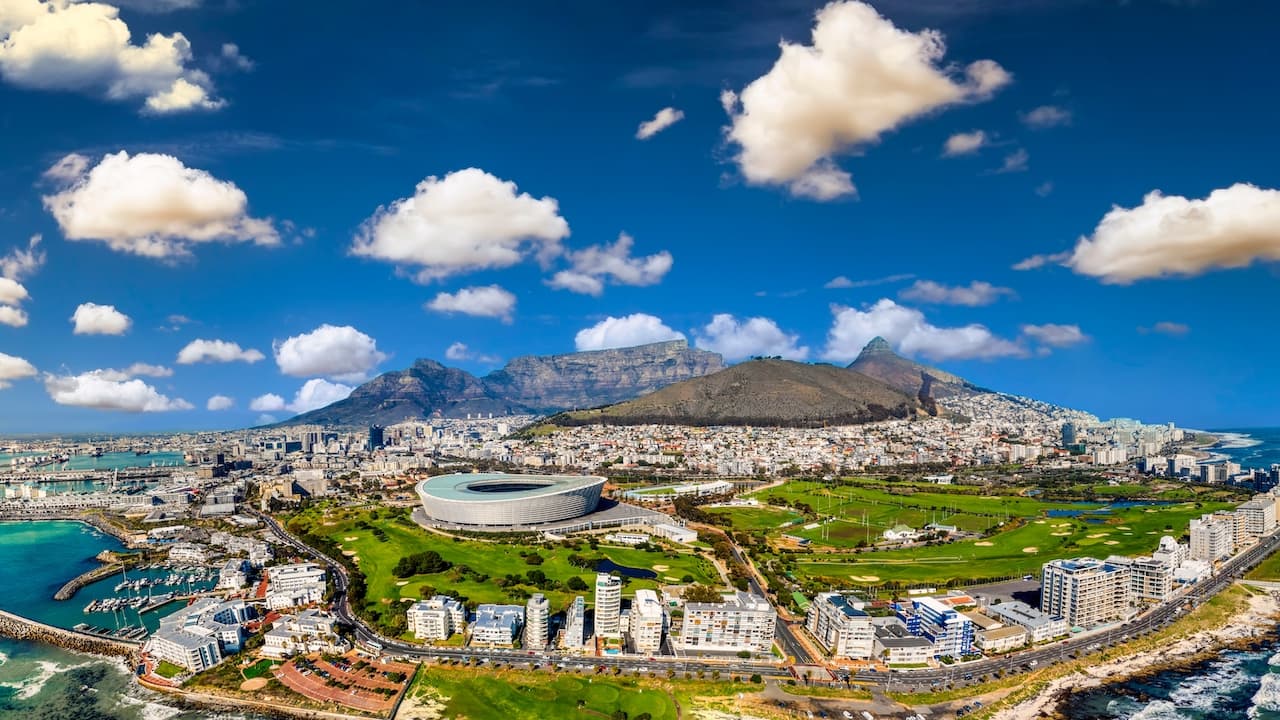 Luftbild der Kapstadt in der südafrikanischen Provinz Westkap , internationales symbolträchtiges Ziel